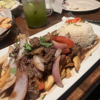 Rosty - Lomo saltado - Peruvian Near Me - Los Angeles, California Rosty - Lomo saltado - Peruvian Near Me - Los Angeles, California
