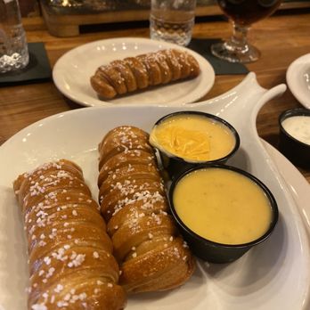Gigglewaters - Pretzel appetizer with honey mustard and beer cheese - American Near Me - Safety Harbor, Florida Gigglewaters - Pretzel appetizer with honey mustard and beer cheese - American Near Me - Safety Harbor, Florida