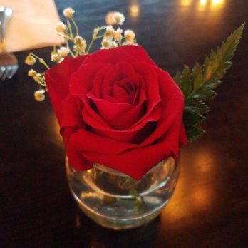 Bangkok Kitchen Thai Restaurant - Beautiful rose and baby's breathe on each table - Thai Near Me - Avon, Indiana