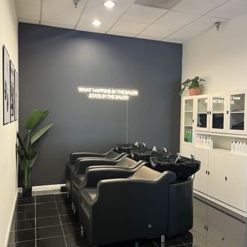 Ninety Ten Collective - Shampooing station - Waxing Near Me - Brentwood, California Ninety Ten Collective - Shampooing station - Waxing Near Me - Brentwood, California