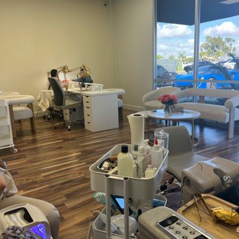4U Beauty Studio - Nail Salons Near Me - Newport Beach, California 4U Beauty Studio - Nail Salons Near Me - Newport Beach, California