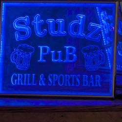 Studz Pub Sports Bar & Grill