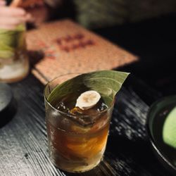 Roka Hula - Banana old fashioned