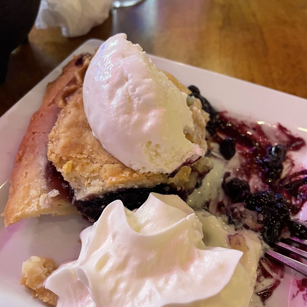 Geddy's - Blueberry pie - Seafood Near Me - Bar Harbor, Maine Geddy's - Blueberry pie - Seafood Near Me - Bar Harbor, Maine