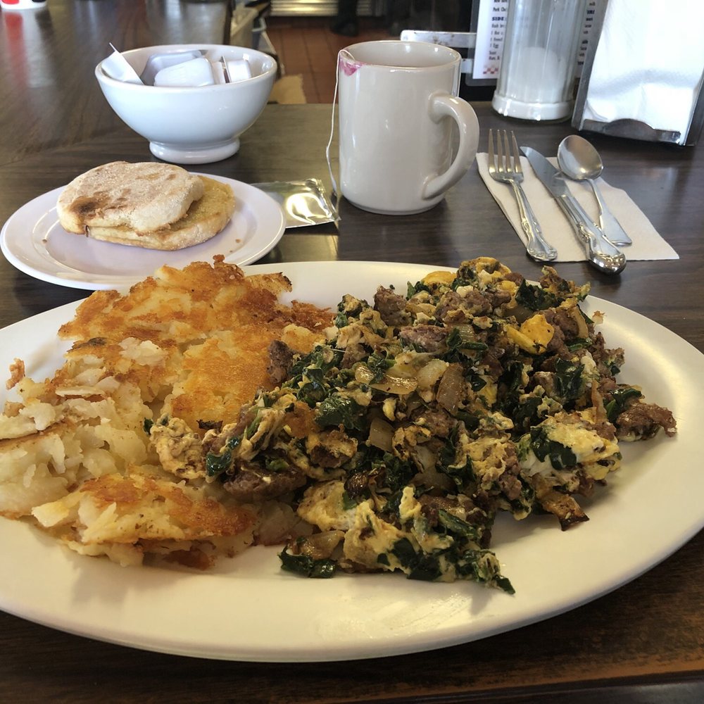 Maggie's Restaurant - Late breakfast at Maggie's! - Burgers Near Me - Vallejo, California Maggie's Restaurant - Late breakfast at Maggie's! - Burgers Near Me - Vallejo, California