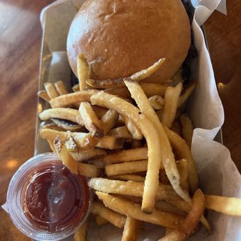 Ola Brew - Burger and flre - Breweries Near Me - Kailua-kona, Hawaii