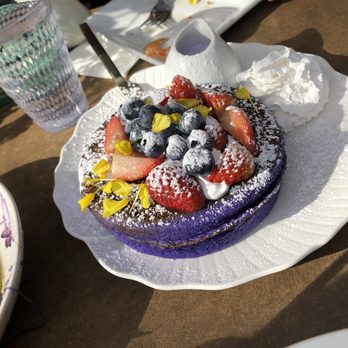 Queen Violet WeHo - Queen Violet Pancakes Brunch - Chinese Near Me - West Hollywood, California Queen Violet WeHo - Queen Violet Pancakes Brunch - Chinese Near Me - West Hollywood, California