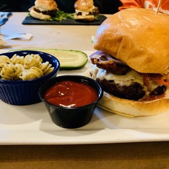 Black Rock Tavern & Restaurant - Classic burger...perfectly seasoned! - New American Near Me - Thomaston, Connecticut