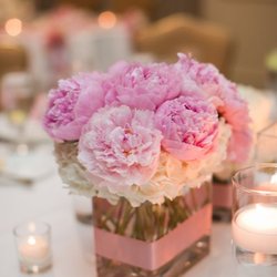 Ashberry & Logan - My request but with 24 roses not peonies as pictured (12 pink roses & 12 white roses)