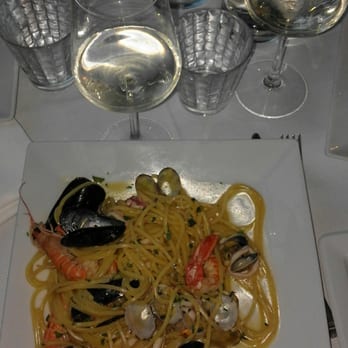 Luci al Piazzale - Spaghetti alla chitarra allo scoglio. - Italian Near Me - Florence, FI