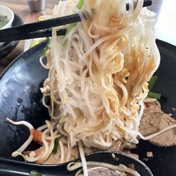 Pho Bar - Hủ Tiếu Nam Vang, weekend special 11/12/2023. I was not impressed with the rice noodle stuck together like this! - Vietnamese Near Me - Damascus, Oregon Pho Bar - Hủ Tiếu Nam Vang, weekend special 11/12/2023. I was not impressed with the rice noodle stuck together like this! - Vietnamese Near Me - Damascus, Oregon