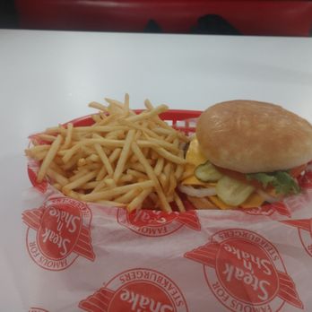 Steak ’n Shake - Medium sized Tallow cooked steak and shake fries with triple steak and Shake Burger - Fast Food Near Me - Gurnee, Illinois