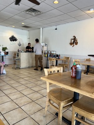 Pho Van by null