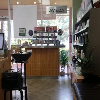Edward James - This is my favorite place to come to.  Relaxing friendly atmosphere with talented stylists...and...its Aveda :) - Hair Salons Near Me - Sunset, Florida