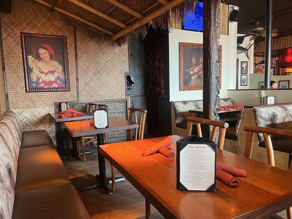 Hula's Island Grill - Santa Cruz