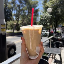 Iced Vanilla Latte