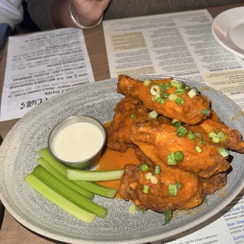 Bear Branch Tavern - Fried Wings - New American Near Me - Vienna, Virginia