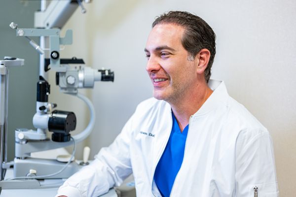 Vivid American Eye Associates California Retina Associates Photo Collection Vivid American Eye Associates California Retina Associates Photo Collection