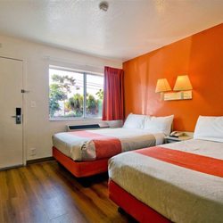 Motel 6 - Guest Room