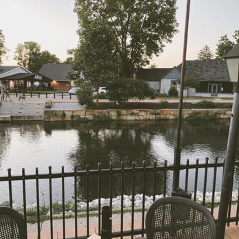 Flatwater Restaurant - monon - Comfort Food Near Me - Indianapolis, Indiana