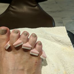 Ugly toes, wonderful pedicure. Ugly toes, wonderful pedicure.