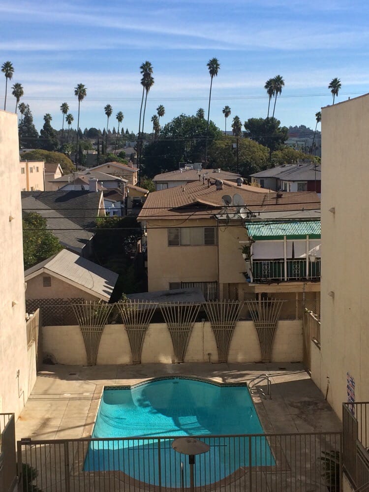 HOBART CONTINENTAL APARTMENTS Updated August 2024 1550 N Hobart Blvd, Los Angeles