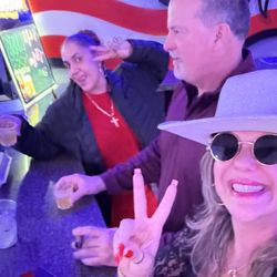 595 Tiki Bar & Grill - Good vibes