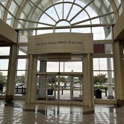 Carolina Place Mall