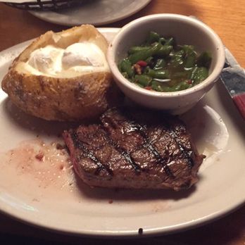 Texas Roadhouse - Petite Sirloin - Steakhouses Near Me - Johnston, Iowa