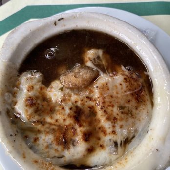 Six Pence Pub - French onion soup - Pubs Near Me - Savannah, Georgia