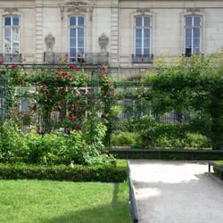 Square Saint-Gilles Grand Veneur