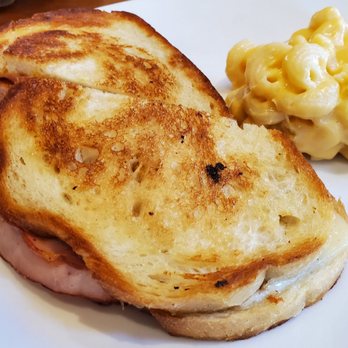 Roots 657 - Ham and cheese with mac and cheese - American Near Me - Leesburg, Virginia Roots 657 - Ham and cheese with mac and cheese - American Near Me - Leesburg, Virginia