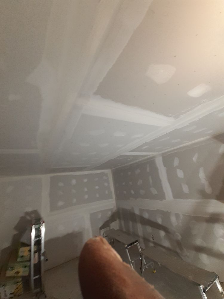 Slide of JJ Roberts Handyman services