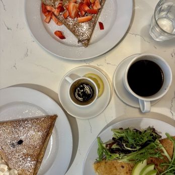 La Creme - Lemon blueberry crepe - Coffee & Tea Near Me - Zeeland, Michigan La Creme - Lemon blueberry crepe - Coffee & Tea Near Me - Zeeland, Michigan