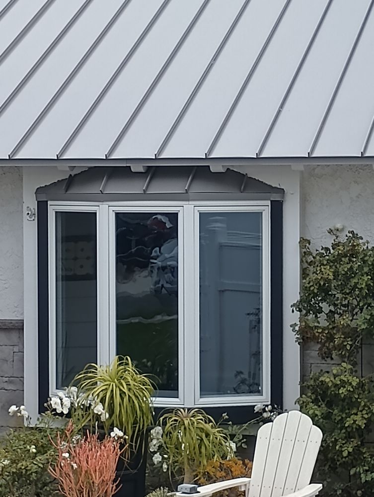 Slide of SoCal Roofing Services