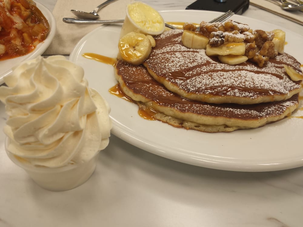 Uncle John's Pancake House - Winchester