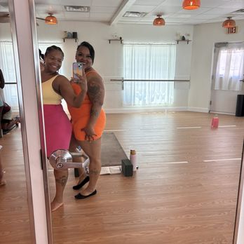 Rising Sol Yoga - Me and my friend - Yoga Near Me - Alexandria, Virginia