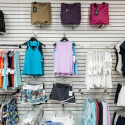 Tennis Frenzy Plus Two - Clothing and bags
