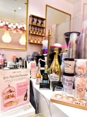 Café Lola by null