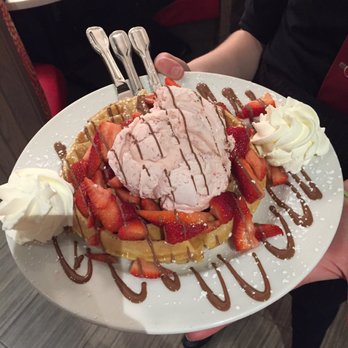 Demetres Bramalea - The restaurant that only serves desserts! - Desserts Near Me - Brampton, Ontario Demetres Bramalea - The restaurant that only serves desserts! - Desserts Near Me - Brampton, Ontario