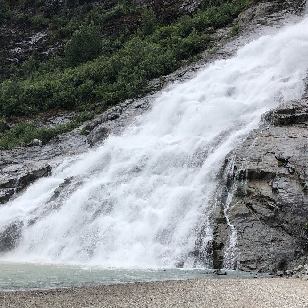 Little Nugget Falls