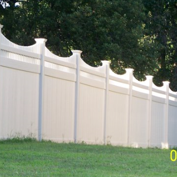 Clini Fence - White Vinyl 6t Hgh - Fences & Gates Near Me