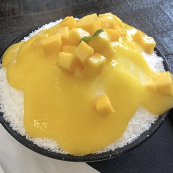 Cafe Sapientia - Mango snow creme - Coffee & Tea Near Me - Oak Park, California