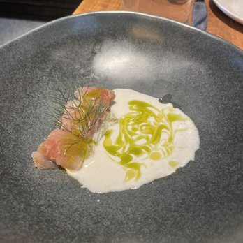 The Quinte Oyster Bar - Snapper Crudo - Cocktail Bars Near Me - Charleston, South Carolina