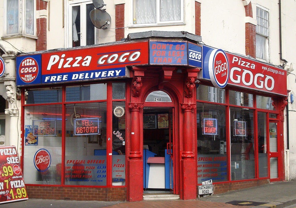 PIZZA GOGO 2 Western Avenue, London, United Kingdom Fast Food