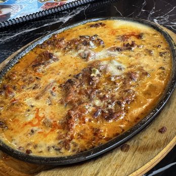 El Guadalajara - Queso Fundido with chorizo - Mexican Near Me - Mishawaka, Indiana El Guadalajara - Queso Fundido with chorizo - Mexican Near Me - Mishawaka, Indiana