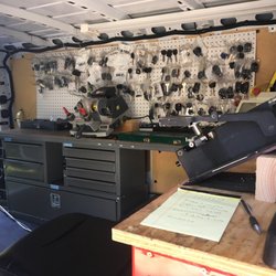 Acme Locksmith and Security - Mobile locksmith service