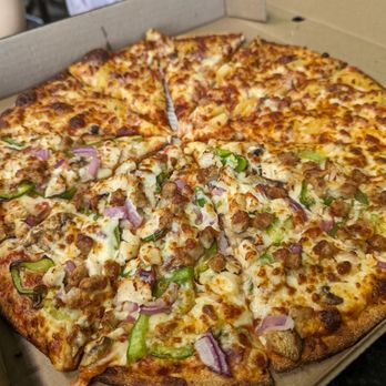 Regino's Pizza - Xl pizza - Pizza Near Me - Thornhill, Ontario Regino's Pizza - Xl pizza - Pizza Near Me - Thornhill, Ontario
