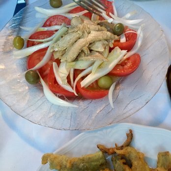 Mas Pou - Tomatoes and tuna salad - Catalan Near Me - Palau Sator, GI Mas Pou - Tomatoes and tuna salad - Catalan Near Me - Palau Sator, GI