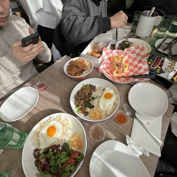 Kasama - Filipino Near Me - Chicago, Illinois